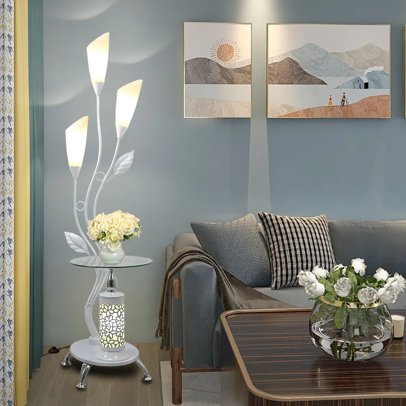 Modern Floor Lamp – Black or White Tricolor