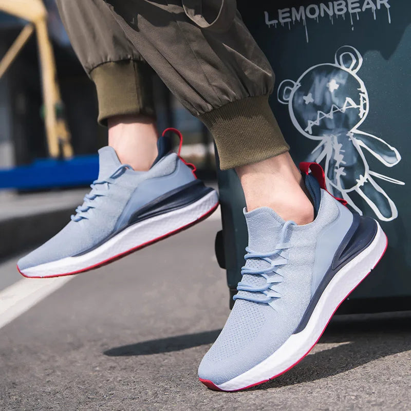 Men's Lightweight Mesh Lace-Up Sneakers