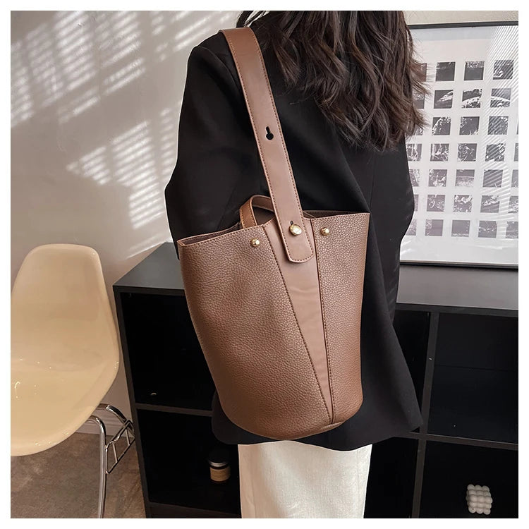 Luxury PU Bucket Bag – Trending Crossbody Shoulder Tote for Women 2026
