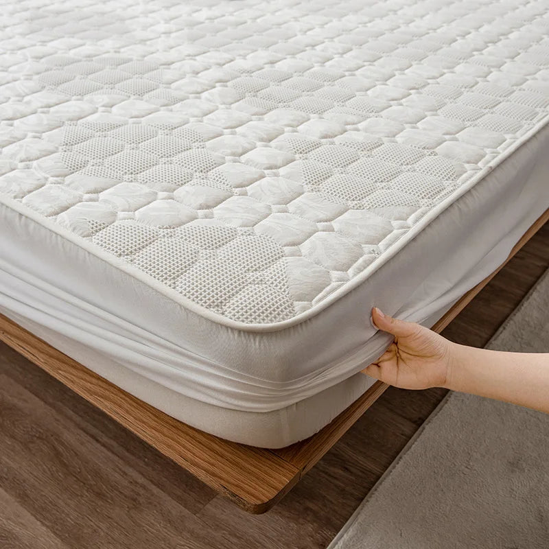Waterproof Thickened Mattress Pad Protector – Embroidered Breathable Fitted Bed Cover, 140–180x200cm