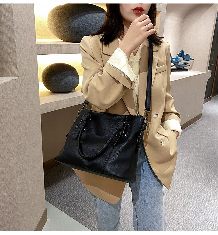 Vintage Patent Leather Pillow Shoulder Bag – Luxury Hobo Crossbody Handbag for Women