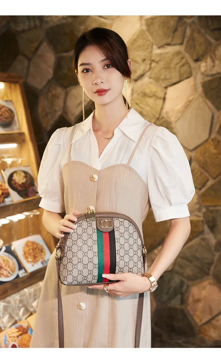 Retro Mini Shell Crossbody Bag – Urban Minimalist PVC Shoulder Bag for Women