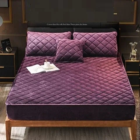 Crystal Velvet Quilted Mattress Cover – Warm Plush Fitted Sheet, Queen & King, No Pillowcase