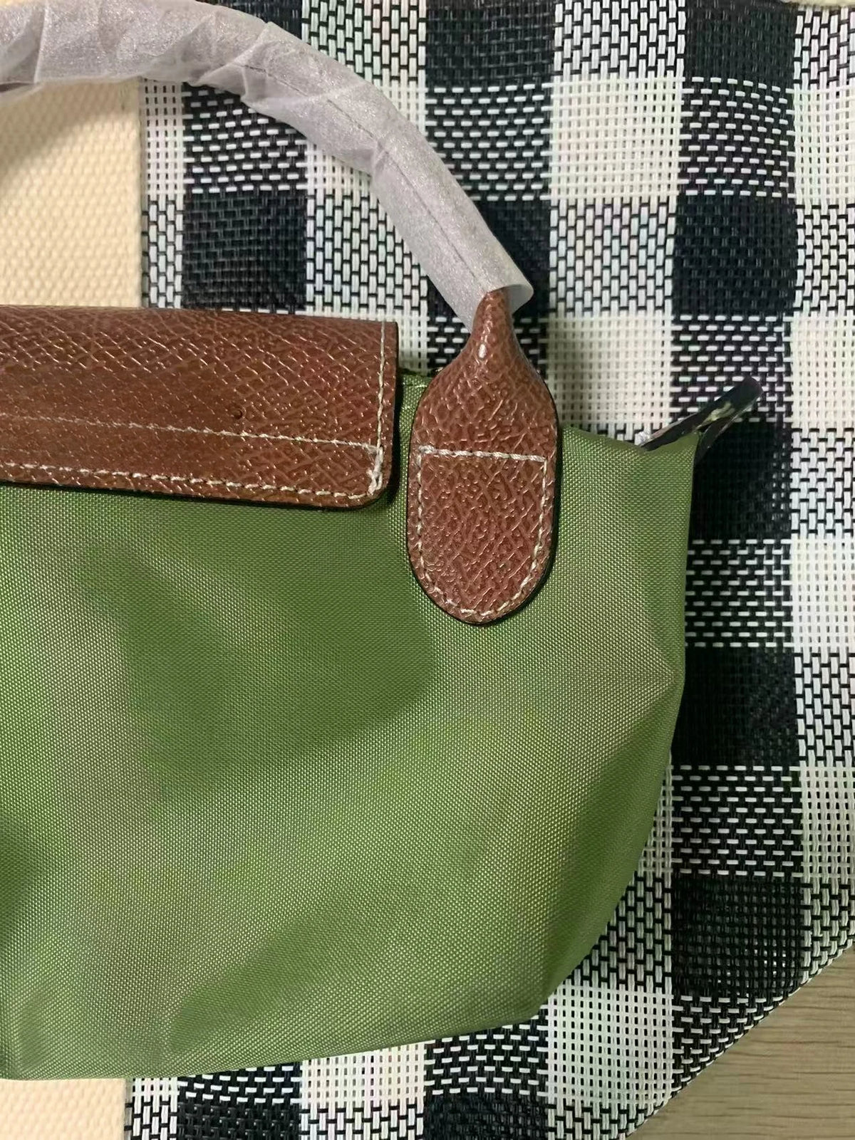 Y2K Mini Nylon Crossbody Bag – Compact Wallet Shoulder Bag for Women 2026
