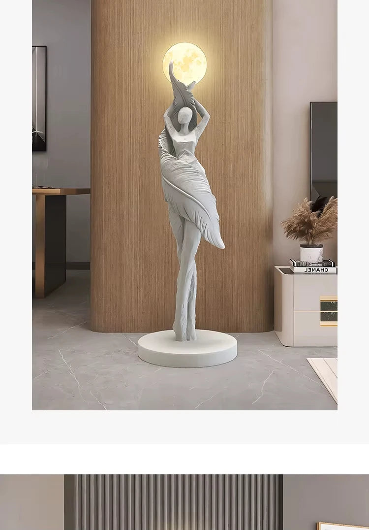 Sculptural Resin Lamp – 85 cm LED Accent