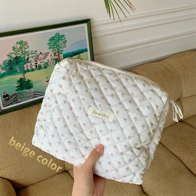 Large Capacity Cosmetic Clutch Bag – Women's Travel Makeup Storage Bag with Zipper