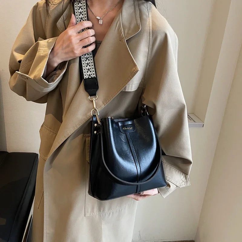 Vintage TPU Bucket Crossbody Bag – Designer Shoulder Handbag for Women