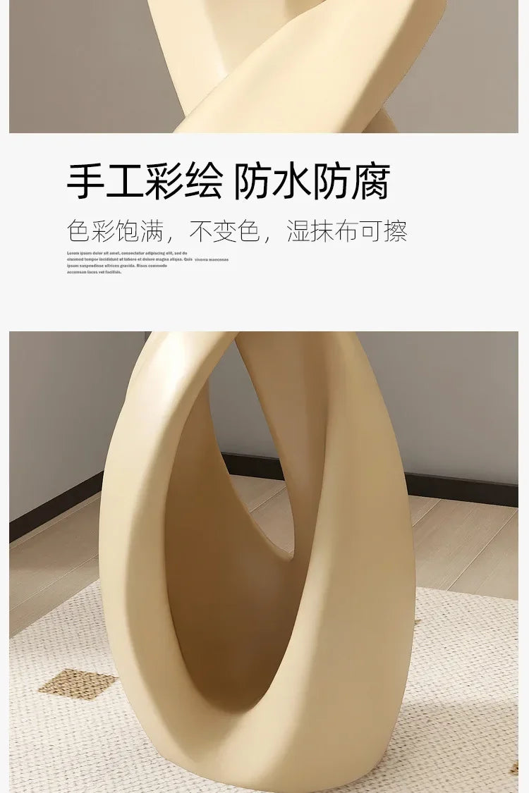 Sculptural Floor Lamp – 82 cm Black or Black-Gold
