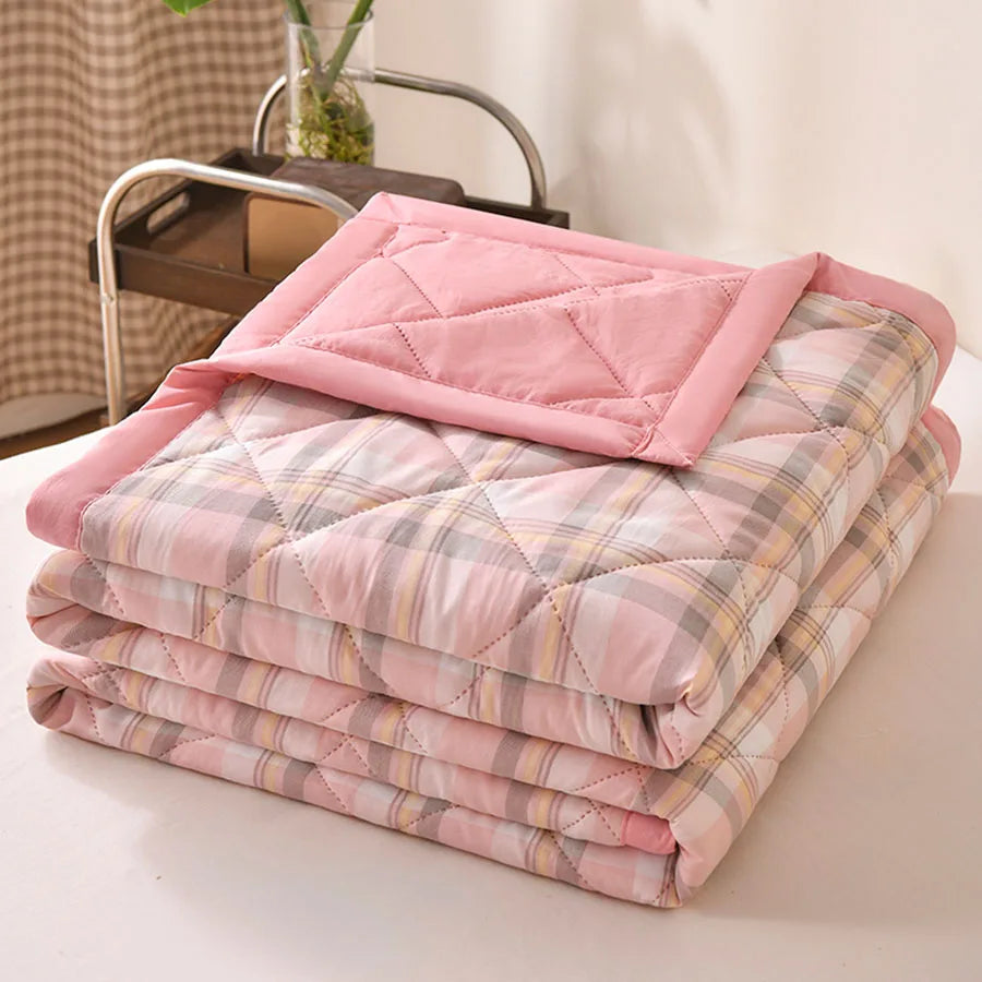Summer Thin Comforter – Soft Air-Conditioned Quilt, Machine Washable, Single to Double