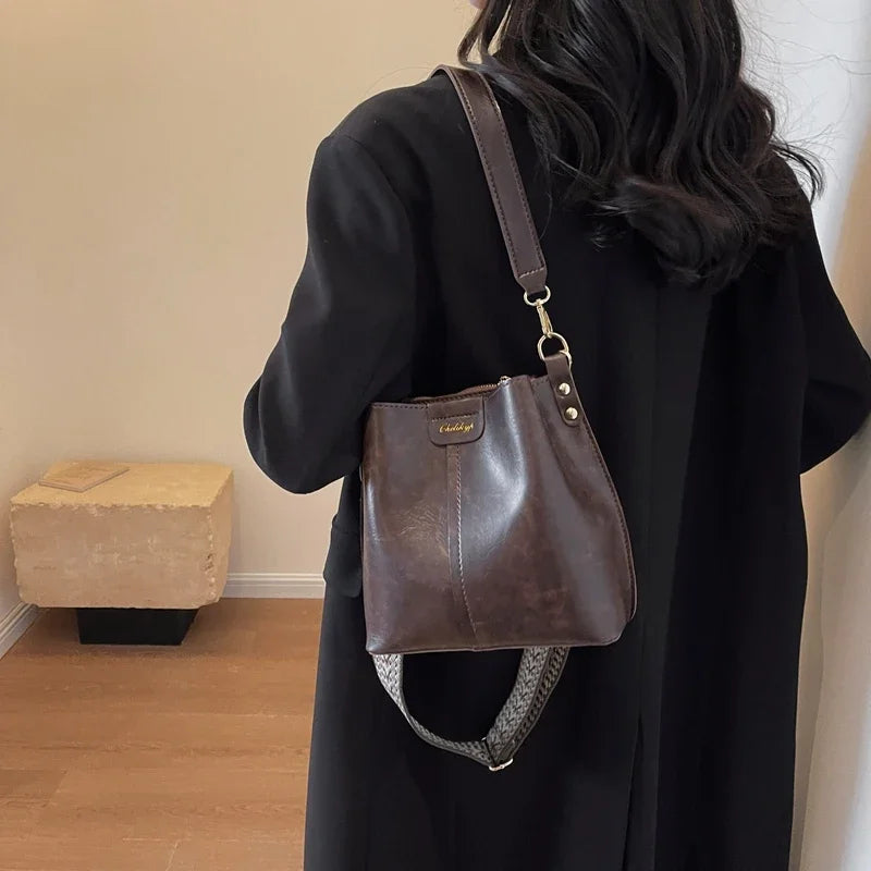 Vintage TPU Bucket Crossbody Bag – Designer Shoulder Handbag for Women