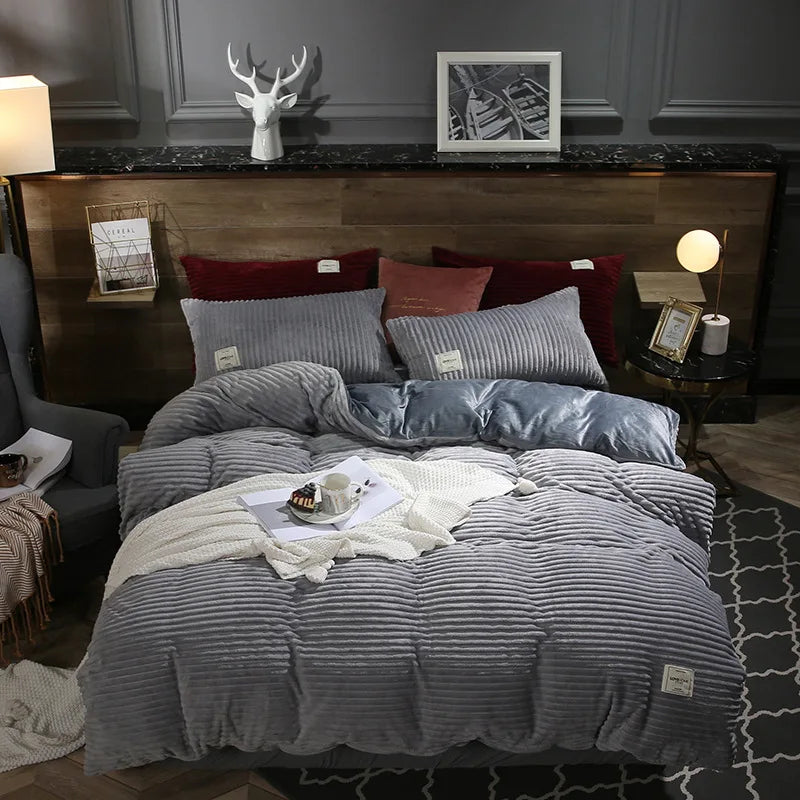 Thick Velvet Duvet Cover Set – Warm Solid Color 3-Piece Bedding, 12 Colors & 4 Sizes