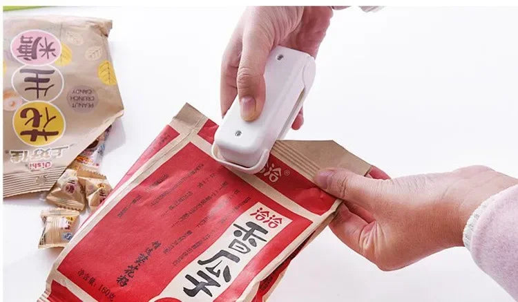 Keep Food Fresh Longer — Mini Portable Heat Bag Sealing Machine | Airtight Seal, Thermal Plastic Food Bag Closure, Battery Powered
