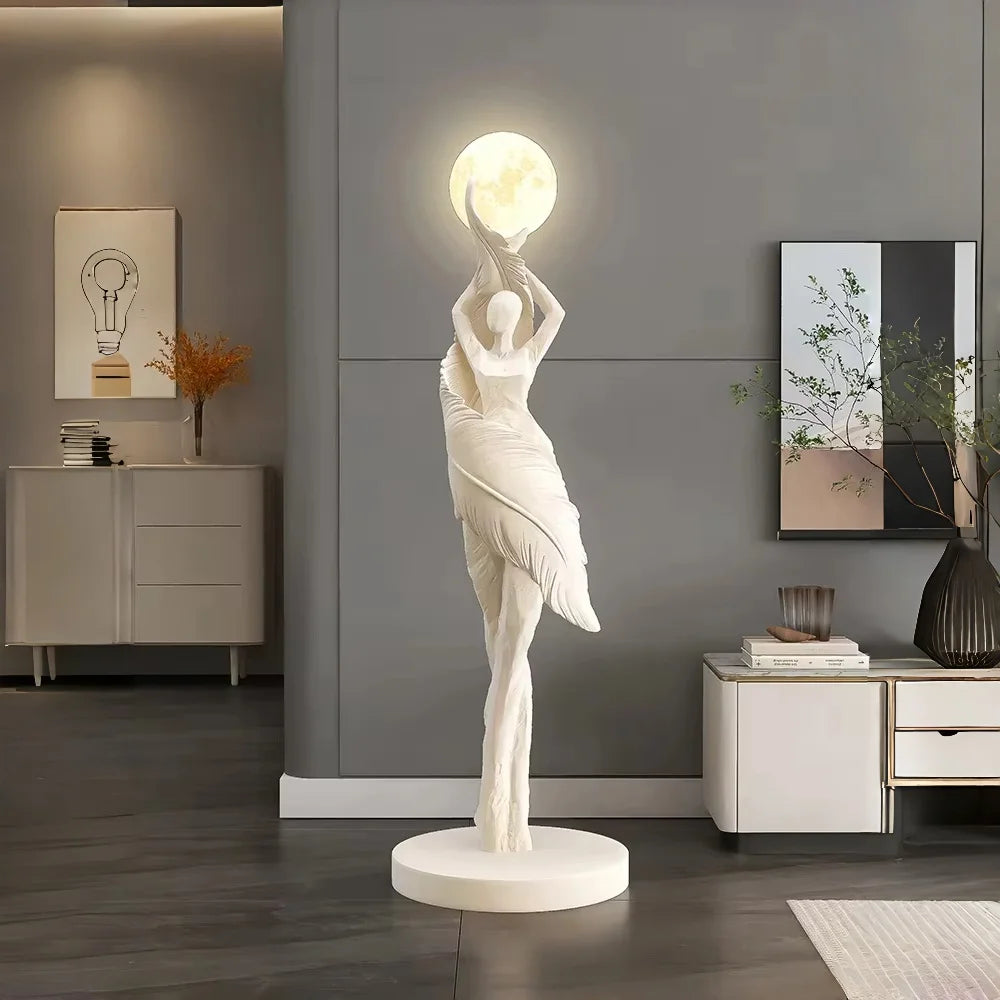 Sculptural Resin Lamp – 85 cm LED Accent