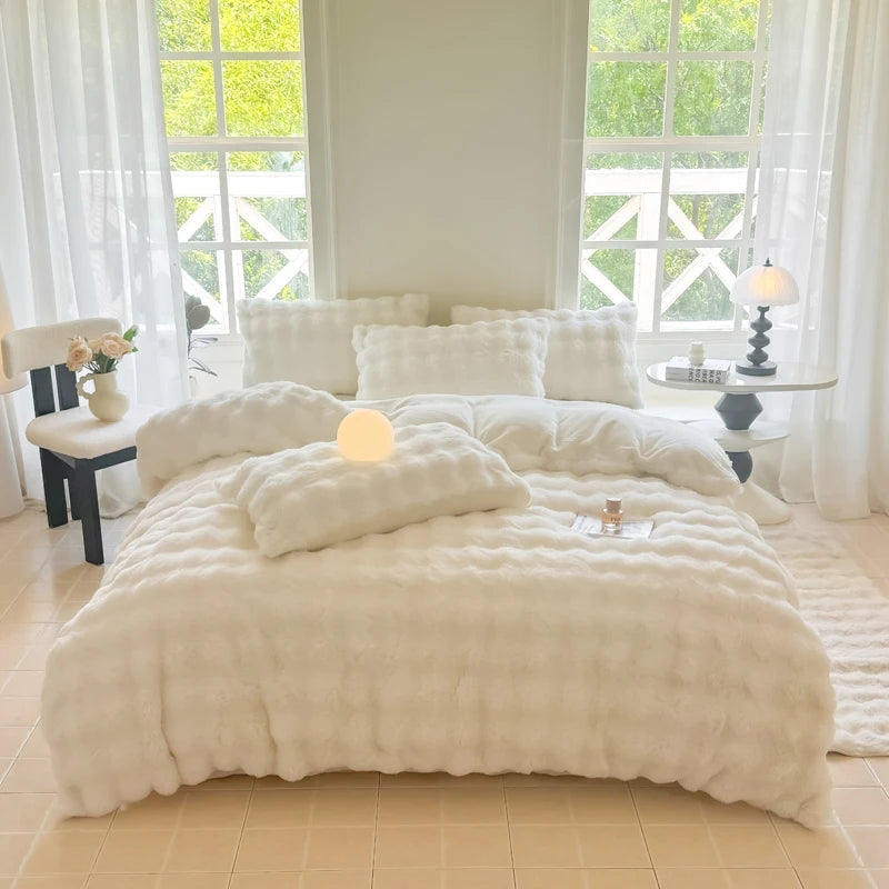 Plush Solid Color Duvet Cover – 300TC Warm Skin-Friendly Comforter Cover, 11 Colors & 4 Sizes