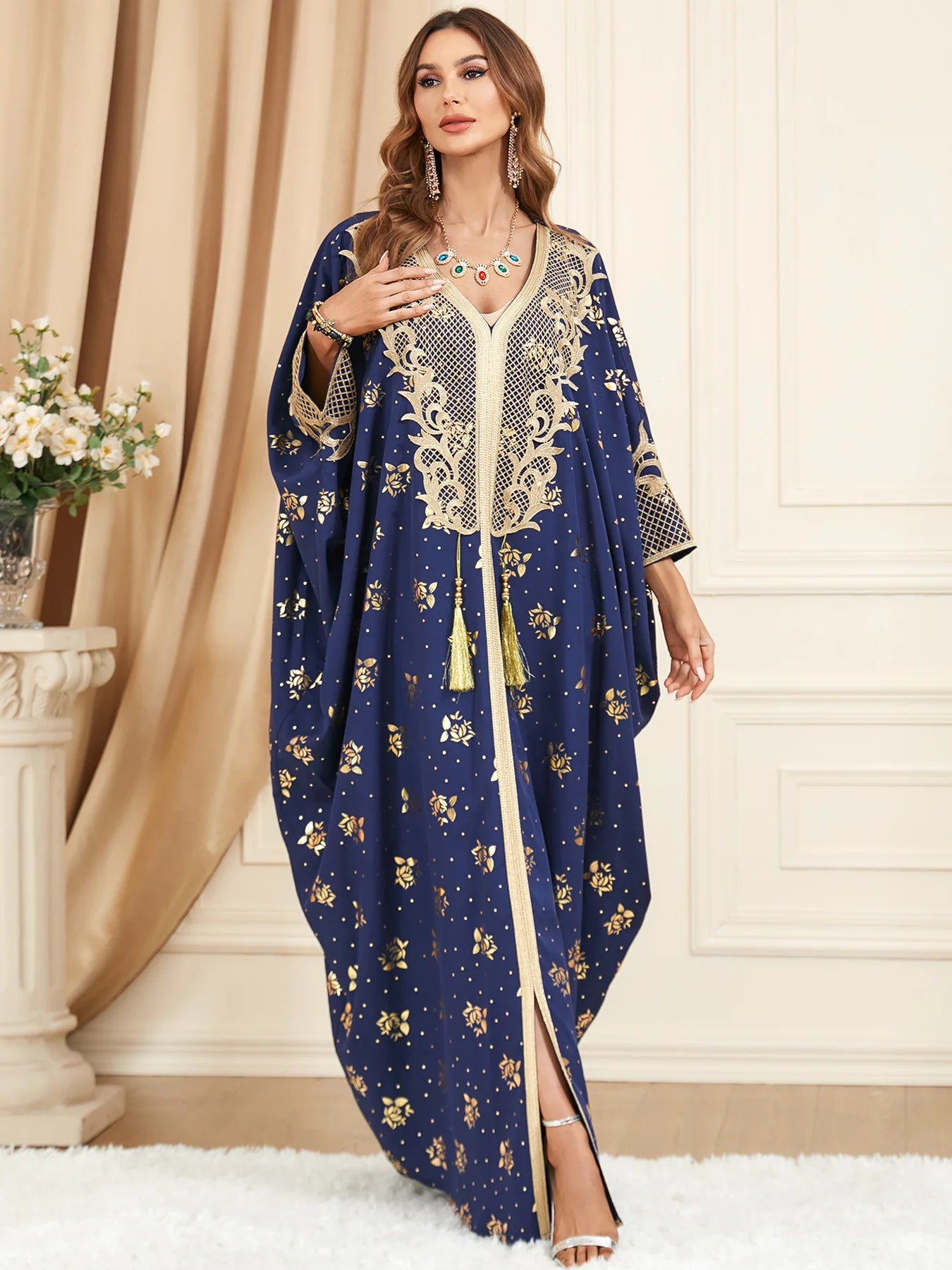 Muslim Abaya Bat Sleeve V-Neck Tassel Evening Dress — Loose Elegant Dubai Maxi Robe