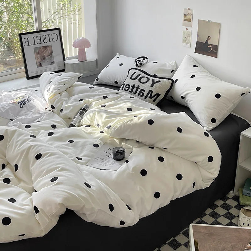 Stripes & Dots Duvet Cover Set – Quilt Cover, Bed Sheet & Pillowcases, Queen Size