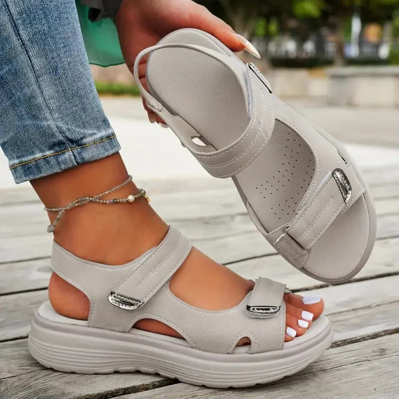Women's Fashion Platform Sandals 2025 – Lightweight Travel Beach Slippers