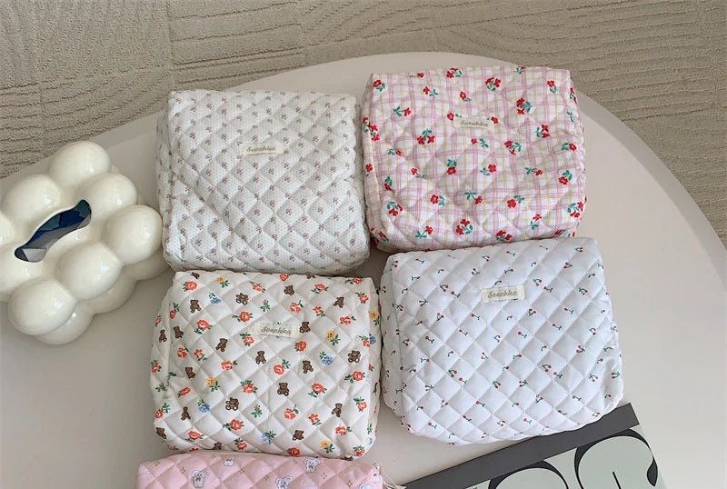 Large Capacity Cosmetic Clutch Bag – Women's Travel Makeup Storage Bag with Zipper