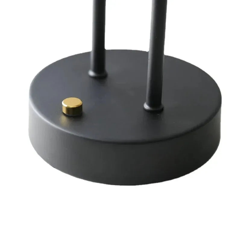 Black Accent Lamp – Minimalist LED Lighting