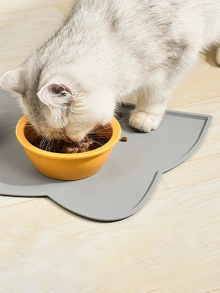 Waterproof Pet Placemat — Easy Clean