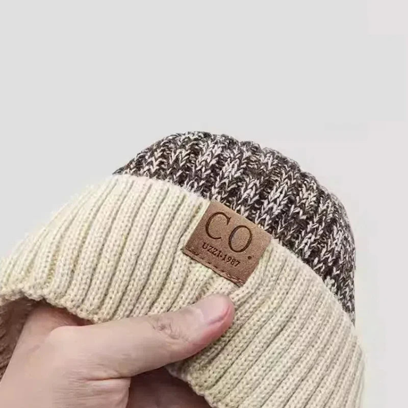 Unisex Two-Tone Fur Lined Winter Beanie Hat — Warm Knitted Fashion Cap for Men & Women