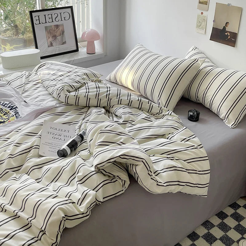Stripes & Dots Duvet Cover Set – Quilt Cover, Bed Sheet & Pillowcases, Queen Size