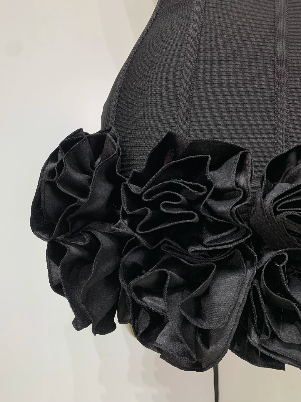 Flower Embellished Strapless Bandage Mini Dress — Backless Bodycon Celebrity Party Dress
