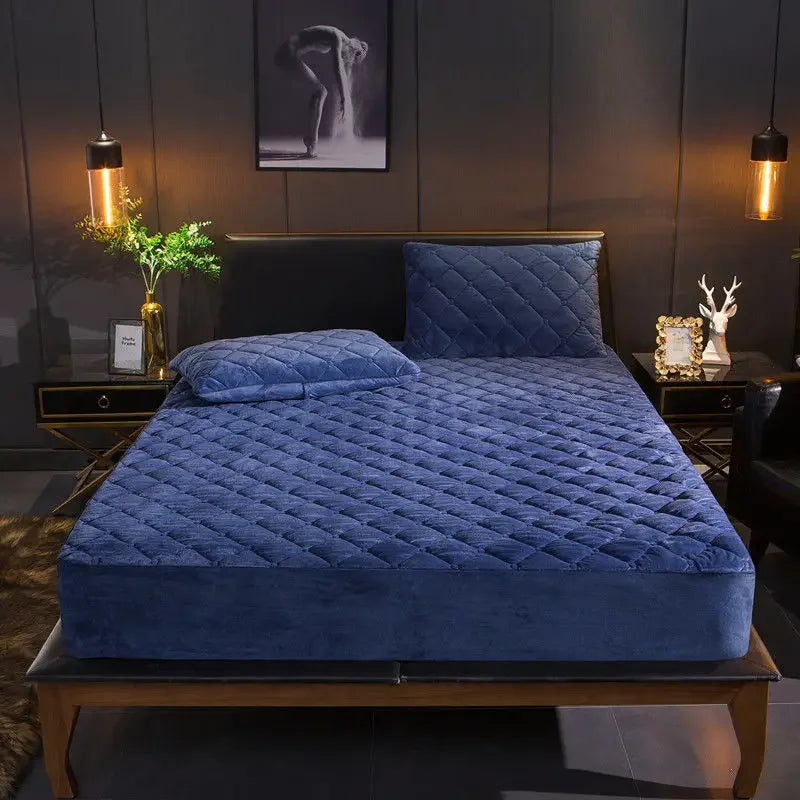 Crystal Velvet Quilted Mattress Cover – Warm Plush Fitted Sheet, Queen & King, No Pillowcase