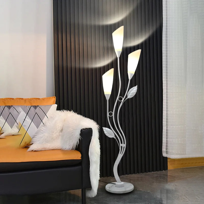 Modern Floor Lamp – Black or White Tricolor