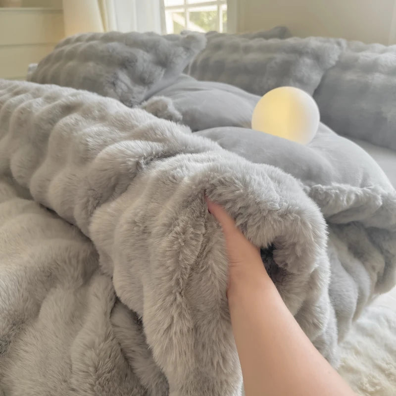Bonenjoy 1pc Plush Duvet Cover Warm Quilts Cover Skin-friendly Bedding Solid Color Comforter Covers 이불커버 (No Pillowcase)