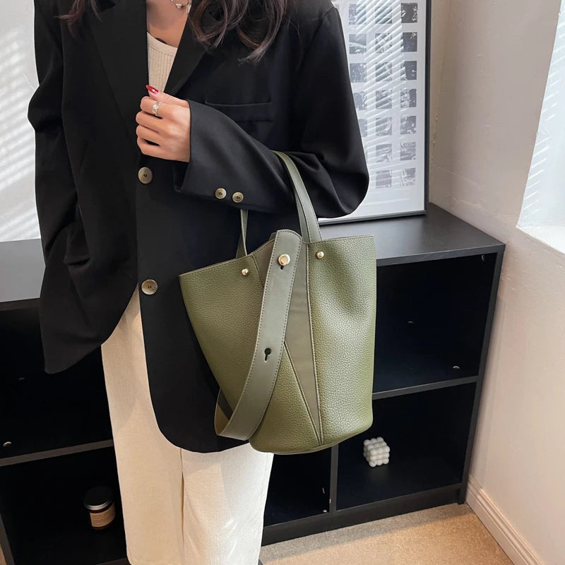 Luxury PU Bucket Bag – Trending Crossbody Shoulder Tote for Women 2026