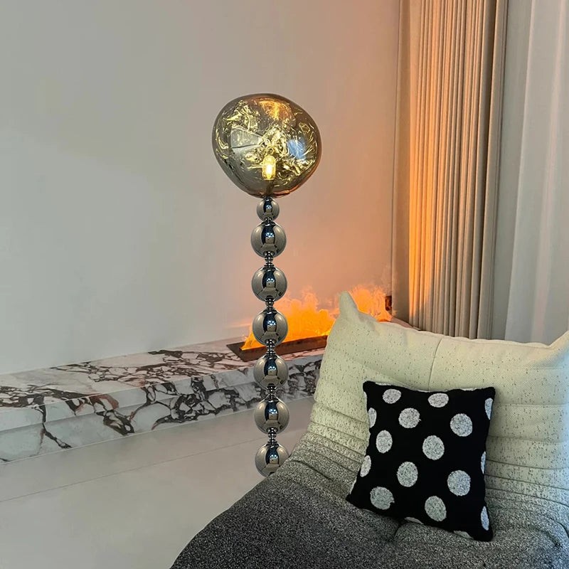 LED Floor Lamp – 150 cm Black or Silver