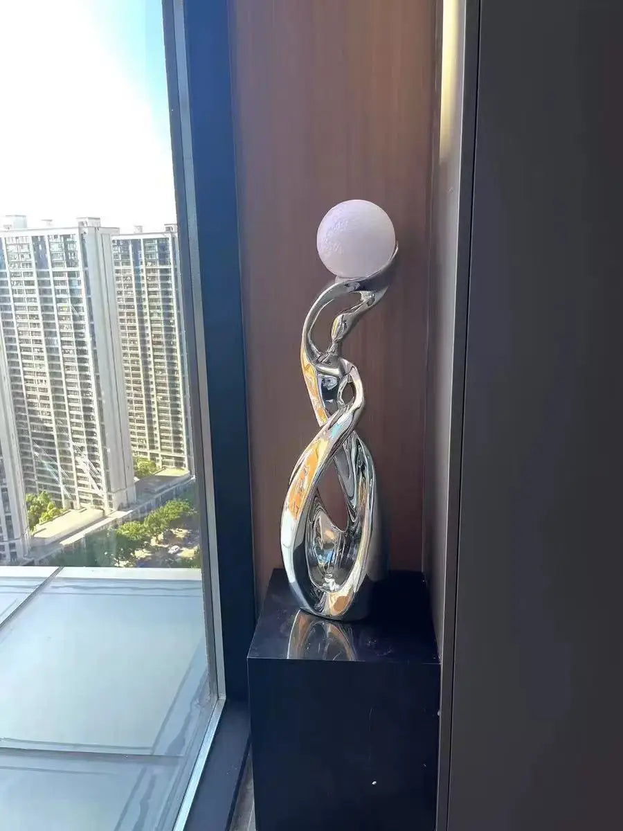 Sculptural Floor Lamp – 82 cm Black or Black-Gold