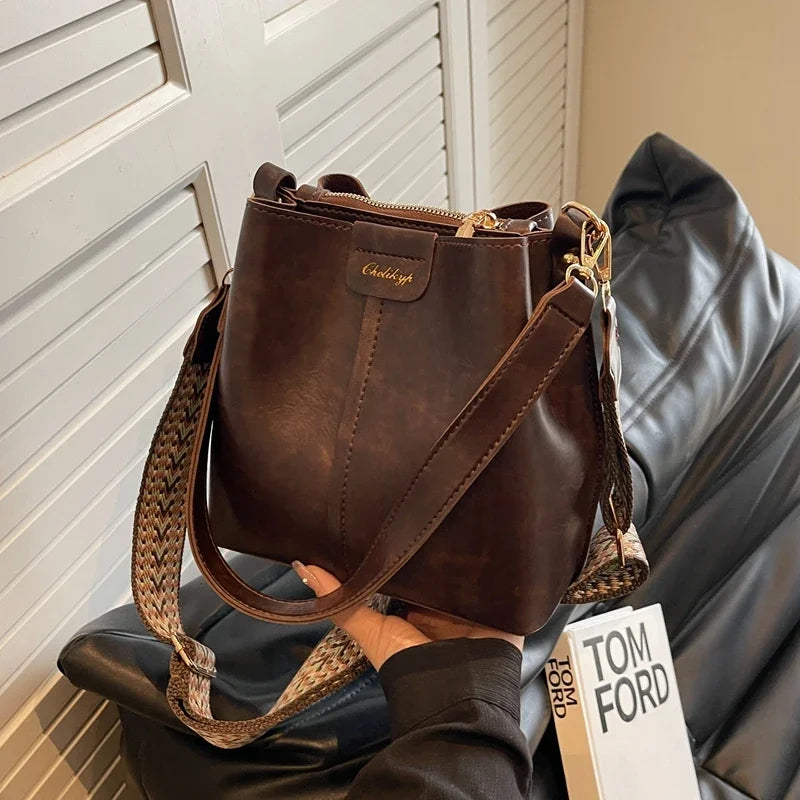 Vintage TPU Bucket Crossbody Bag – Designer Shoulder Handbag for Women