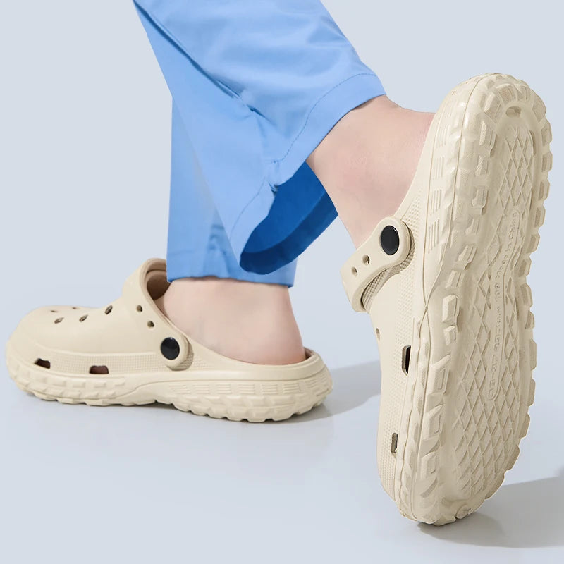 Unisex Closed-Toe Hole Shoes – Non-Slip Thick Soft Sole Beach Sandals