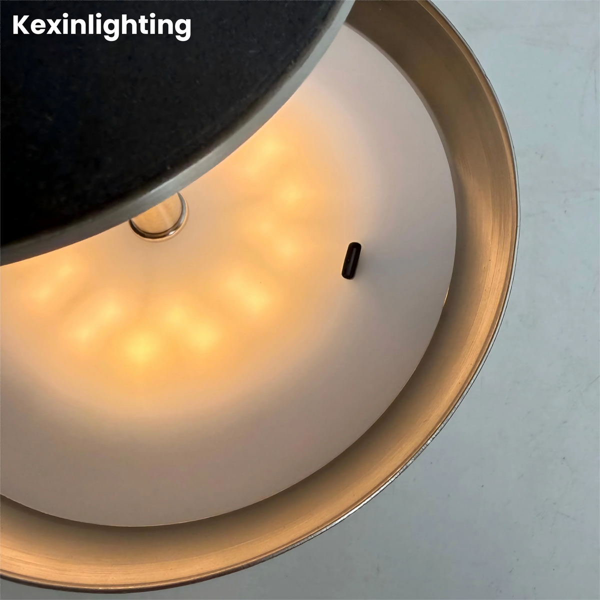 Cordless Table Lamp – Touch Dimming & 3 Light Modes