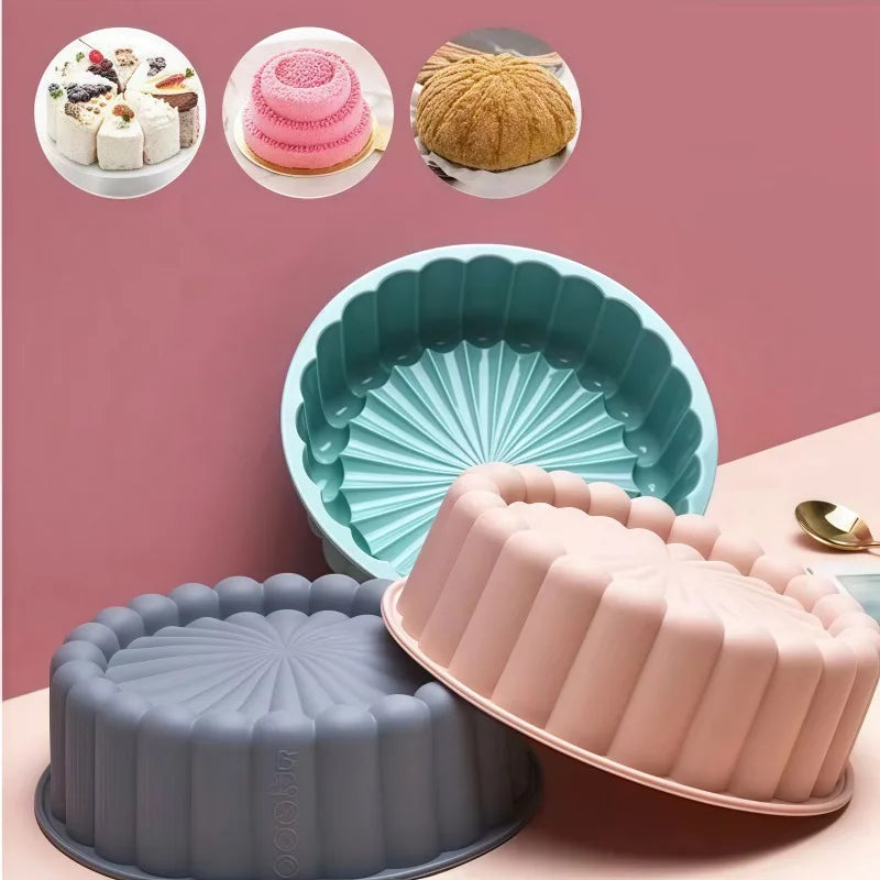 Silicone Cake Mold – Fluted Round Baking Pan