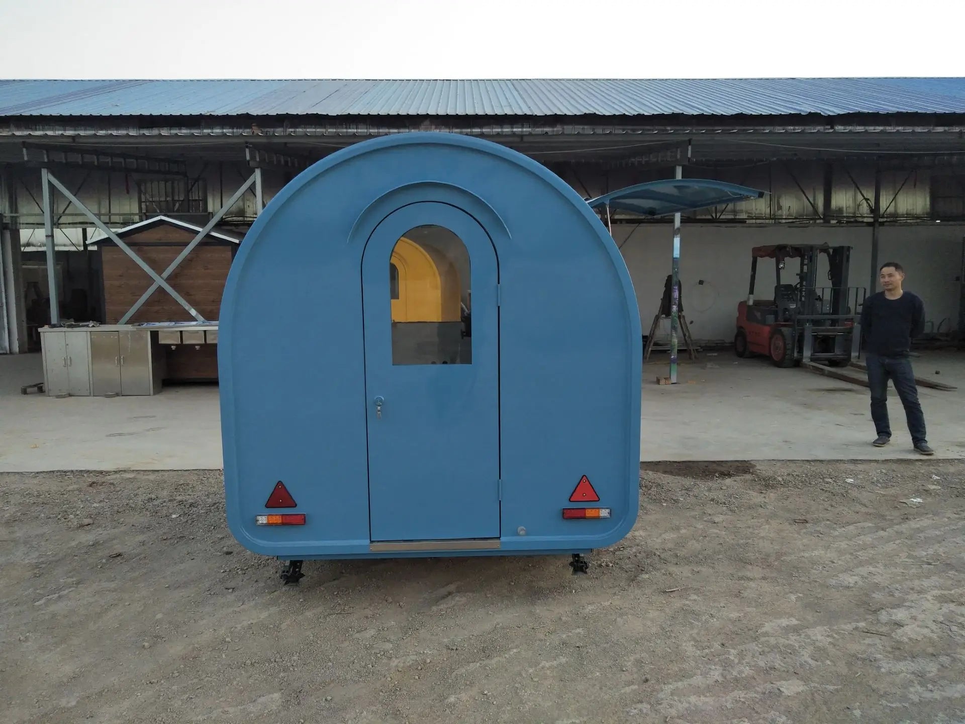 Custom Food Truck Cart — Burger & Fast Food Design with Dual Sinks & Non-Slip Floor