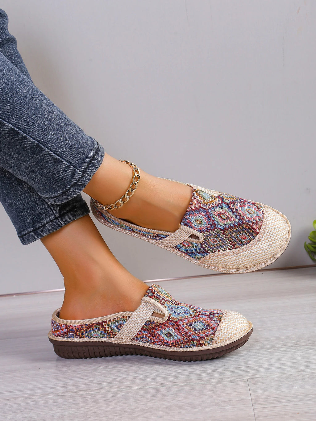 Women's Ethnic-Style Slip-On Flats – Soft Sole Anti-Slip Casual Shoes