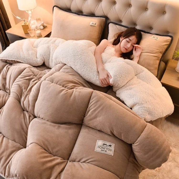Double-Sided Lamb Fleece Winter Comforter – Thickened Velvet Warm Quilt, 5 Colors & 7 Fill Weights