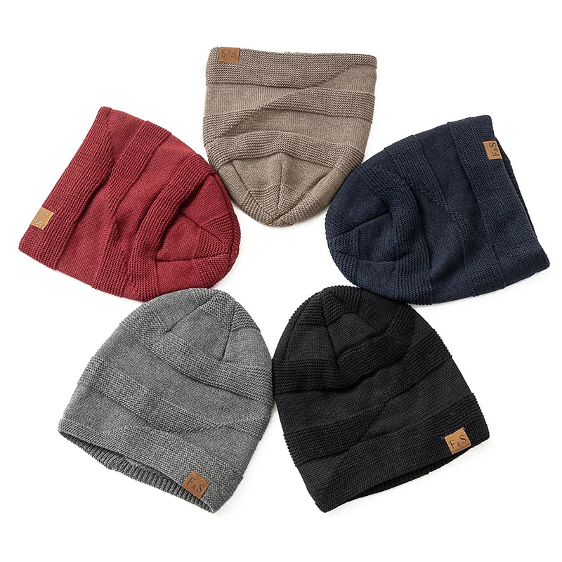 Unisex Slouchy Fur Lined Winter Beanie Hat — Warm Label Decor Knitted Cap for Men & Women