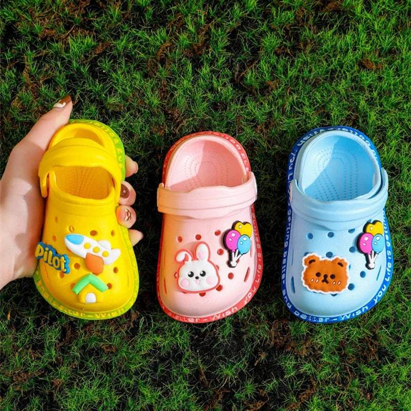 Kids' Fun Print Flat Sandals – Soft Sole Garden Clogs for Boys & Girls