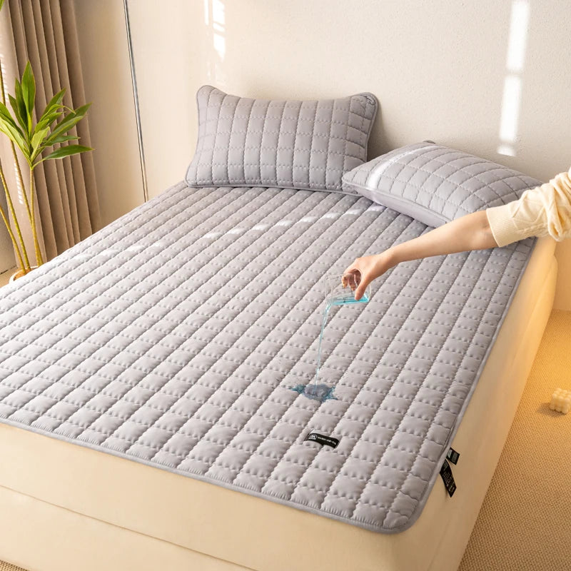 Waterproof Antimicrobial Mattress Protector – Hypoallergenic, Noiseless, Elastic Straps, Thin Cover