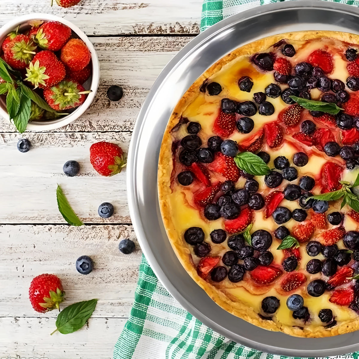 Stainless Steel Pizza Pans – Three-Piece Baking Set
