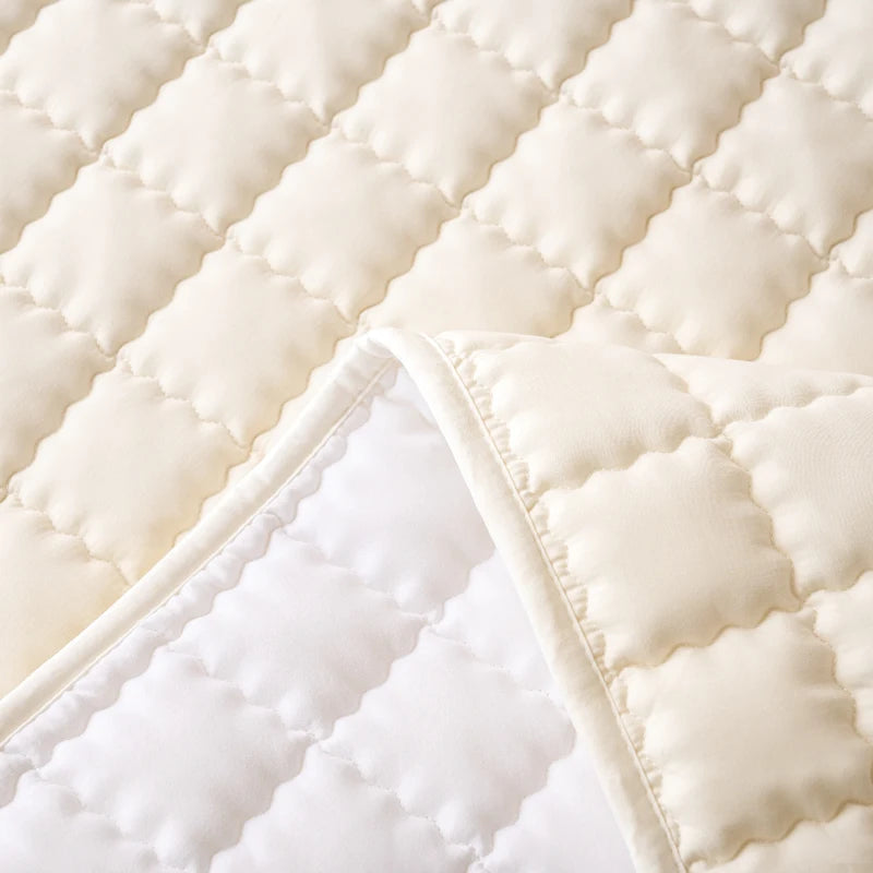 Waterproof Antimicrobial Mattress Protector – Hypoallergenic, Noiseless, Elastic Straps, Thin Cover