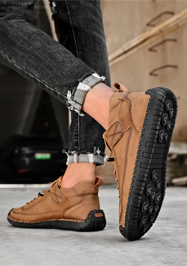 Men's Breathable Lace-Up Casual Shoes