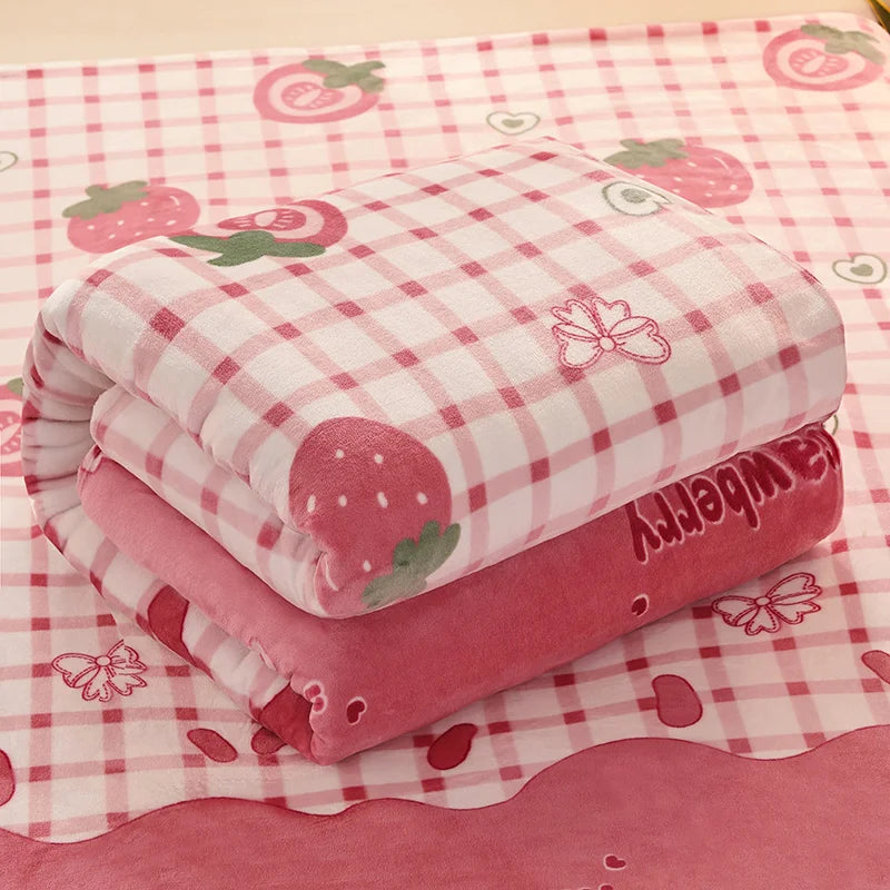 Strawberry Flannel Blanket – Soft Fuzzy Fleece Plush Throw for Girls, Bed, Sofa & Nap