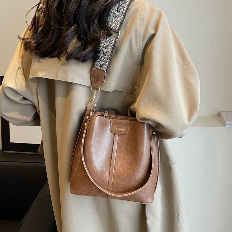 Vintage TPU Bucket Crossbody Bag – Designer Shoulder Handbag for Women