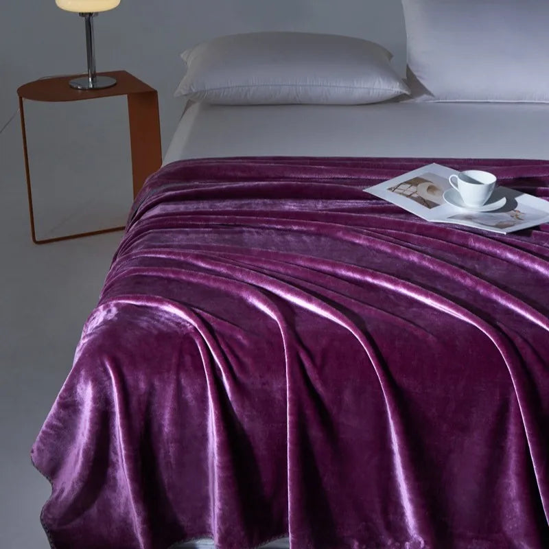 Shell Edge Milk Velvet Blanket – European Solid Color Silky Bedspread for All Seasons