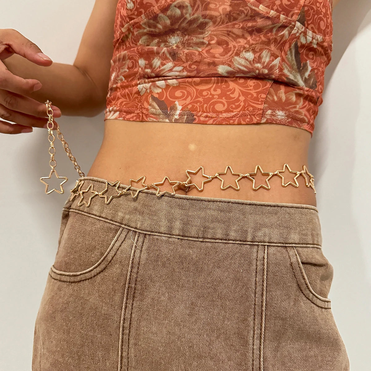 Metal Star Chain Cowgirl Belt — Adjustable Western Concho Waistband for Dresses & Jeans